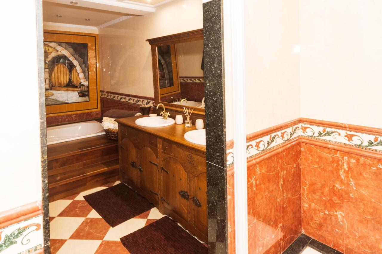 Villa Dolaretxe By Urdaibai Rentals Bilbao Bagian luar foto